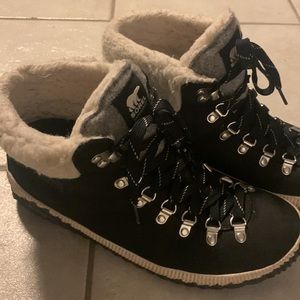 SOREL leather lace boots